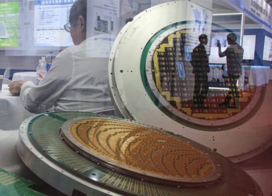 top-tech-topics-in-2025-(1):-a-year-of-strategic-realignment-for-global-semiconductors