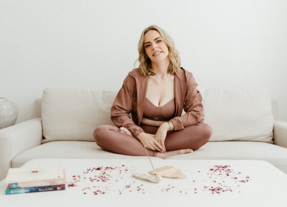 how-pig-yoga-helped-one-woman-heal-anxiety-and-spread-joy