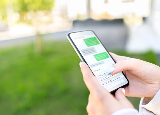 that-friendly-‘wrong-number’-text?-it’s-a-scam.-here’s-why