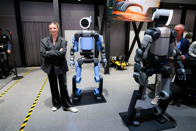 CES 2026: Boston Dynamics questions economic value of Chinese robot demos