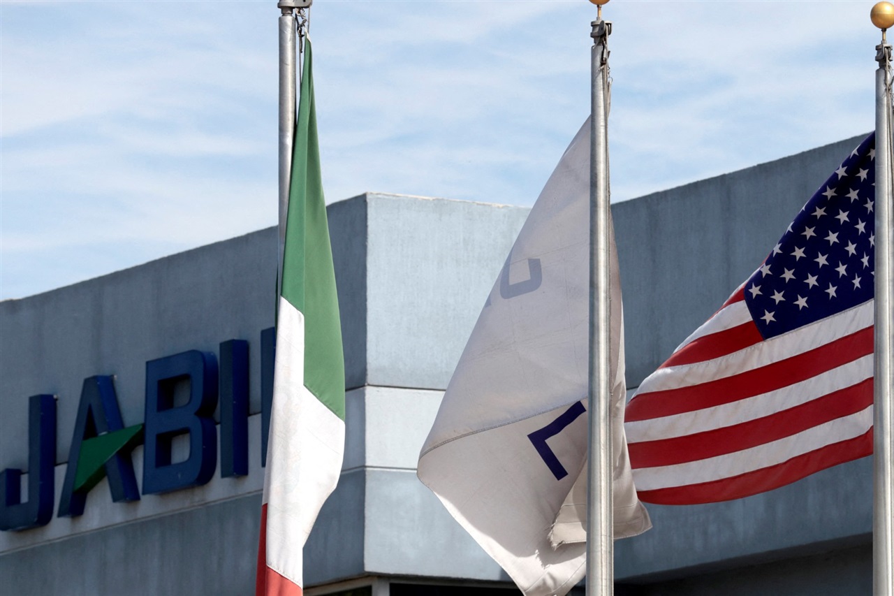 Jabil expands data center business with Hanley Energy acquisition