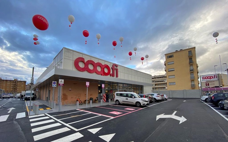 Orari, nel commercio Coop chiede un ritorno al passato: chiudere la domenica per ridurre i costi